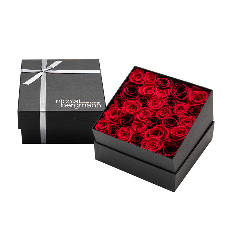 
                  
                    Red Rose Deluxe
                  
                