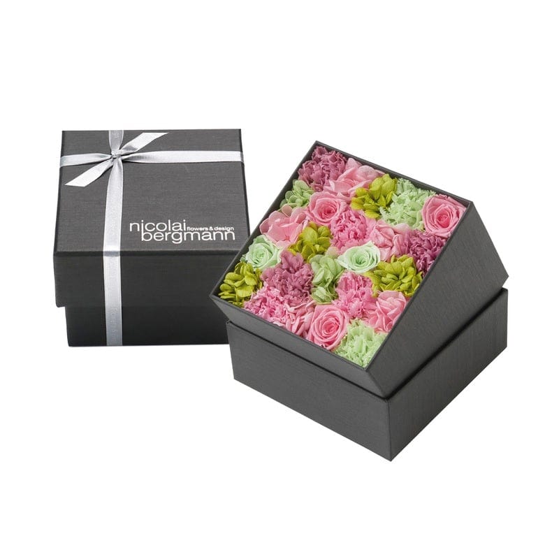 
                  
                    Preserved Flower Box Medium Small (11cm x 11cm x H: 9cm) Forever Young
                  
                